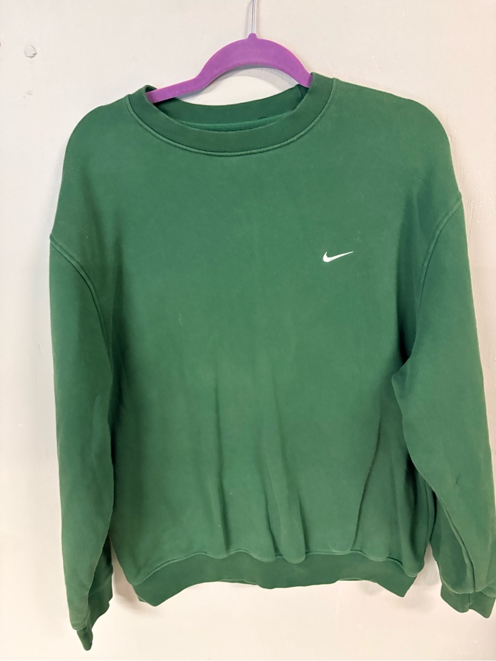 Nike Green Crewneck Sweatshirt with White Swoosh vintage Y2K 90’s vintage